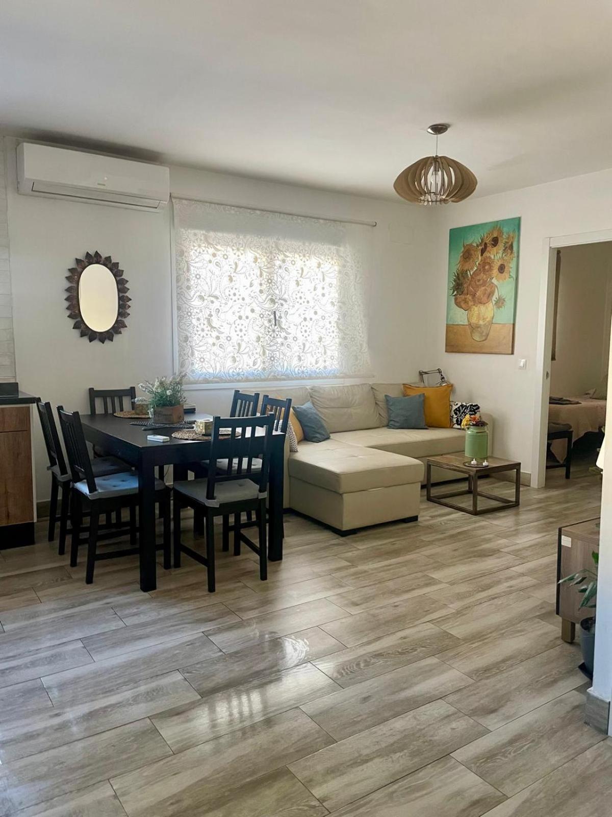 Pedregalejo Beach House Малага Екстер'єр фото